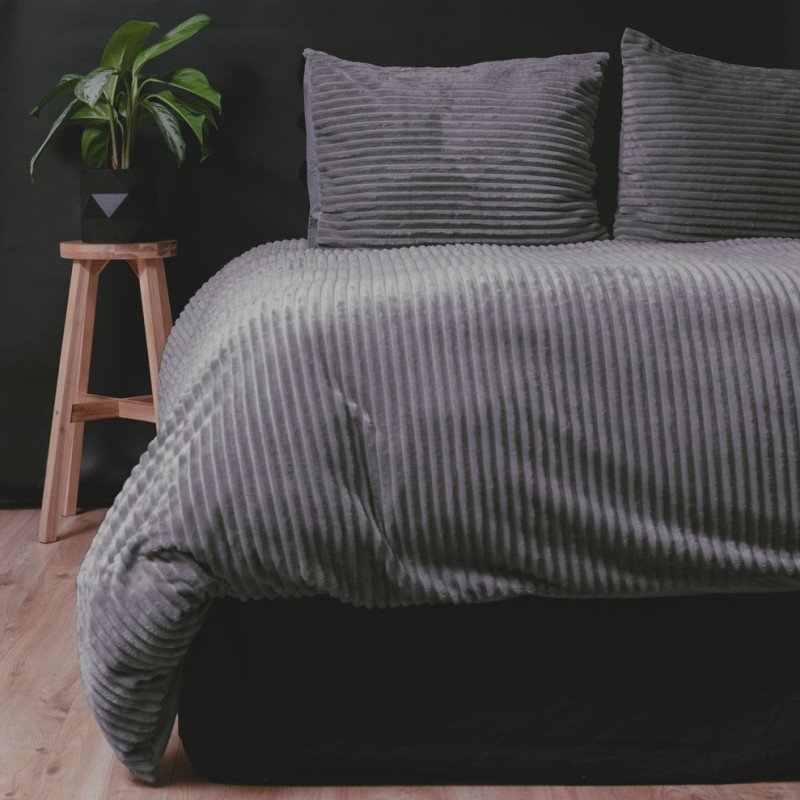 Sengetøj Rib Teddy Anthracit i blød Sherpa-fleece med fløjs struktur